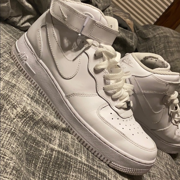 Men’s Air Force 1 - Picture 5 of 6